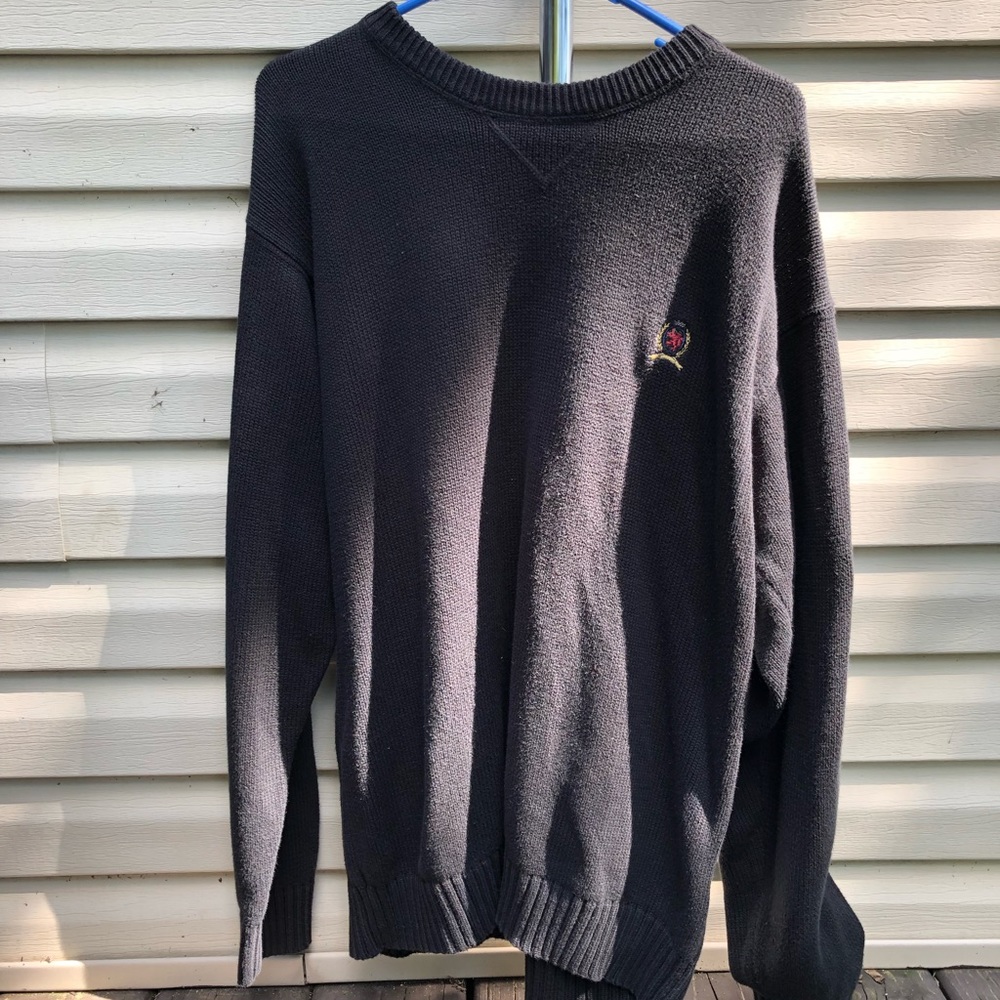 Tommy Hilfiger vintage black knit sweater.